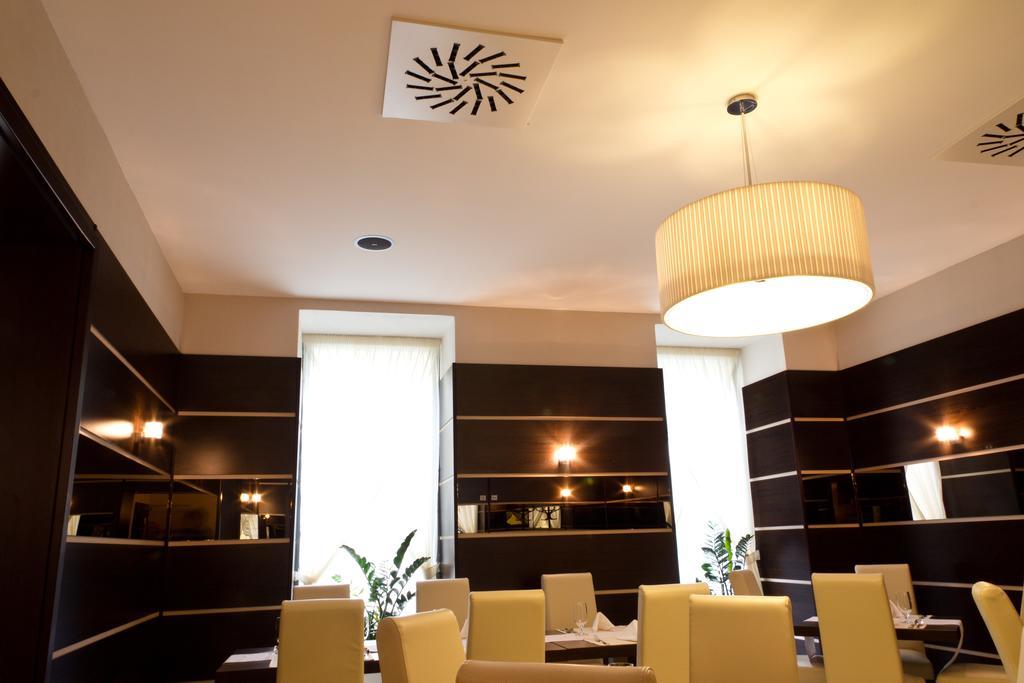 Old Town Hotel برنو المظهر الخارجي الصورة